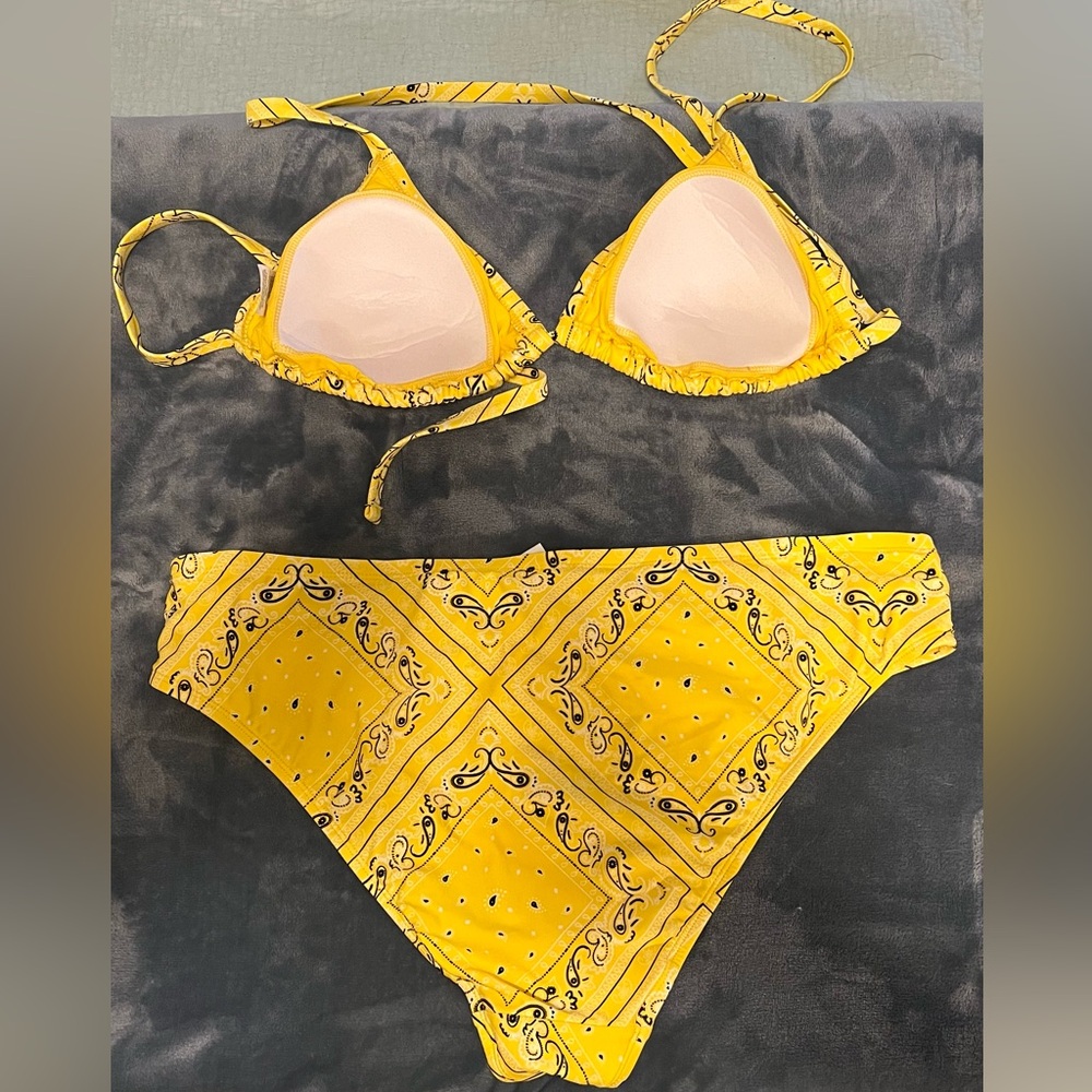 Plus Size Bikini! - Picture 4 of 4